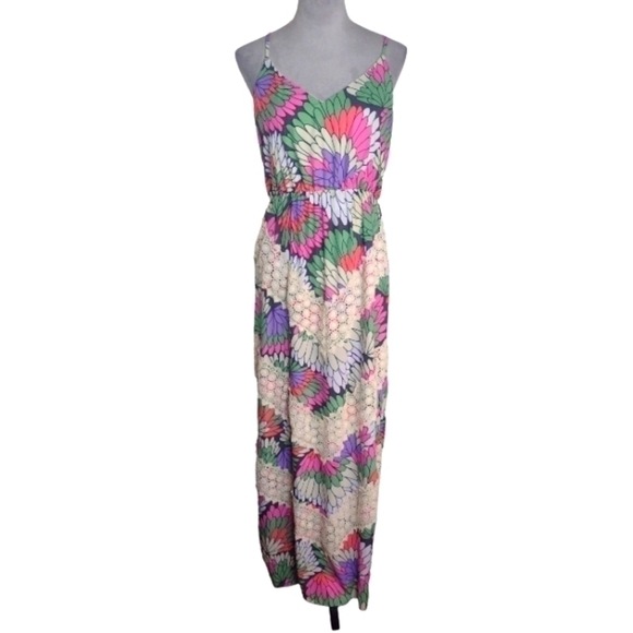 Judith March Dresses & Skirts - Judith March Floral Maxi Dress Size L Crochet Details Racer Back